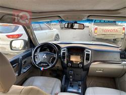 ميتسوبيشي باجيرو